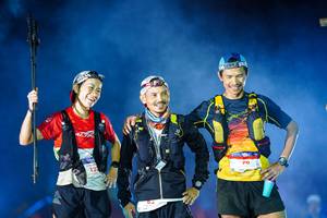 BIB: 121
                            <button type="button" onclick="openModal(19037510)" class="btn btn-primary btn-sm float-right btn-popup" data-toggle="modal" data-target=".modal-high-quality">
                        <i class="fas fa-shopping-cart"></i> Add to Cart
                    </button>
                                            <button type="button" onclick="isThisMe(19037510, true)" class="btn btn-success btn-sm float-right btn-popup btn-isme hidden" data-toggle="tooltip" data-placement="bottom" title="นี่คือรูปของคุณใช่ไหม คลิกที่นี่เพื่อเอาเข้าอัลบั้ม">
                        <i class="fas fa-plus"></i> Add to album
                    </button>
                    <button type="button" onclick="isThisMe(19037510, false)" class="btn btn-warning btn-sm float-right btn-popup btn-isnotme hidden">
                        <i class="fas fa-ban"></i> Remove from album
                    </button>